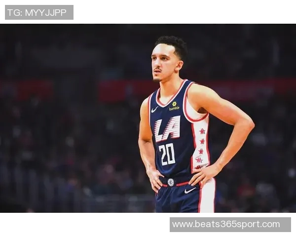 三球未来去向分析快船或拼首轮选秀开拓者互换潜力火箭用老范平衡阵容